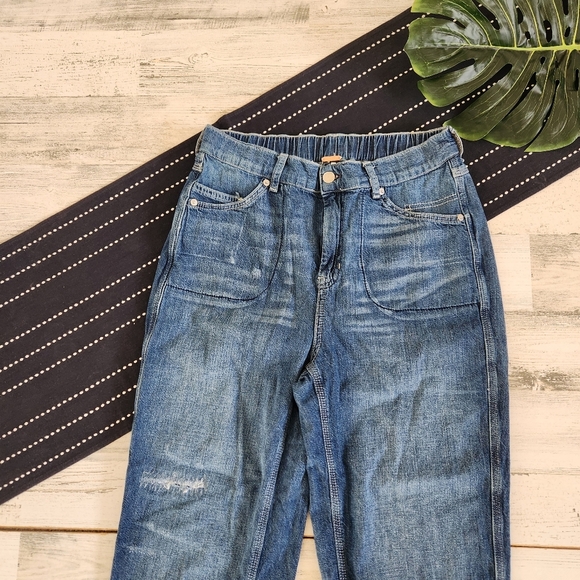 Free People Chloe Baby Barrel Jeans Medium Wash Size Small - Picture 4 of 10